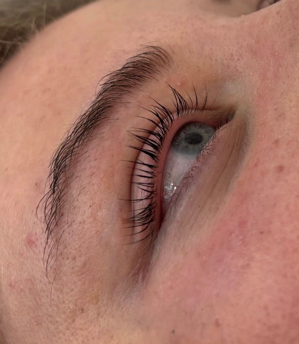 Lash lift and tint